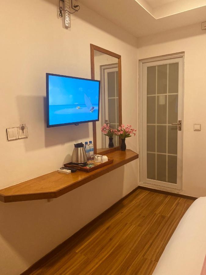 Pearlshine Retreat Maldives Hotel Gulhi Exterior foto