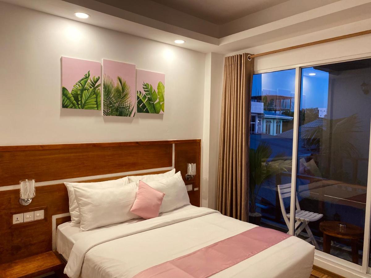 Pearlshine Retreat Maldives Hotel Gulhi Exterior foto