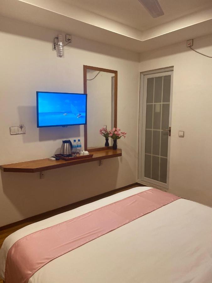 Pearlshine Retreat Maldives Hotel Gulhi Exterior foto