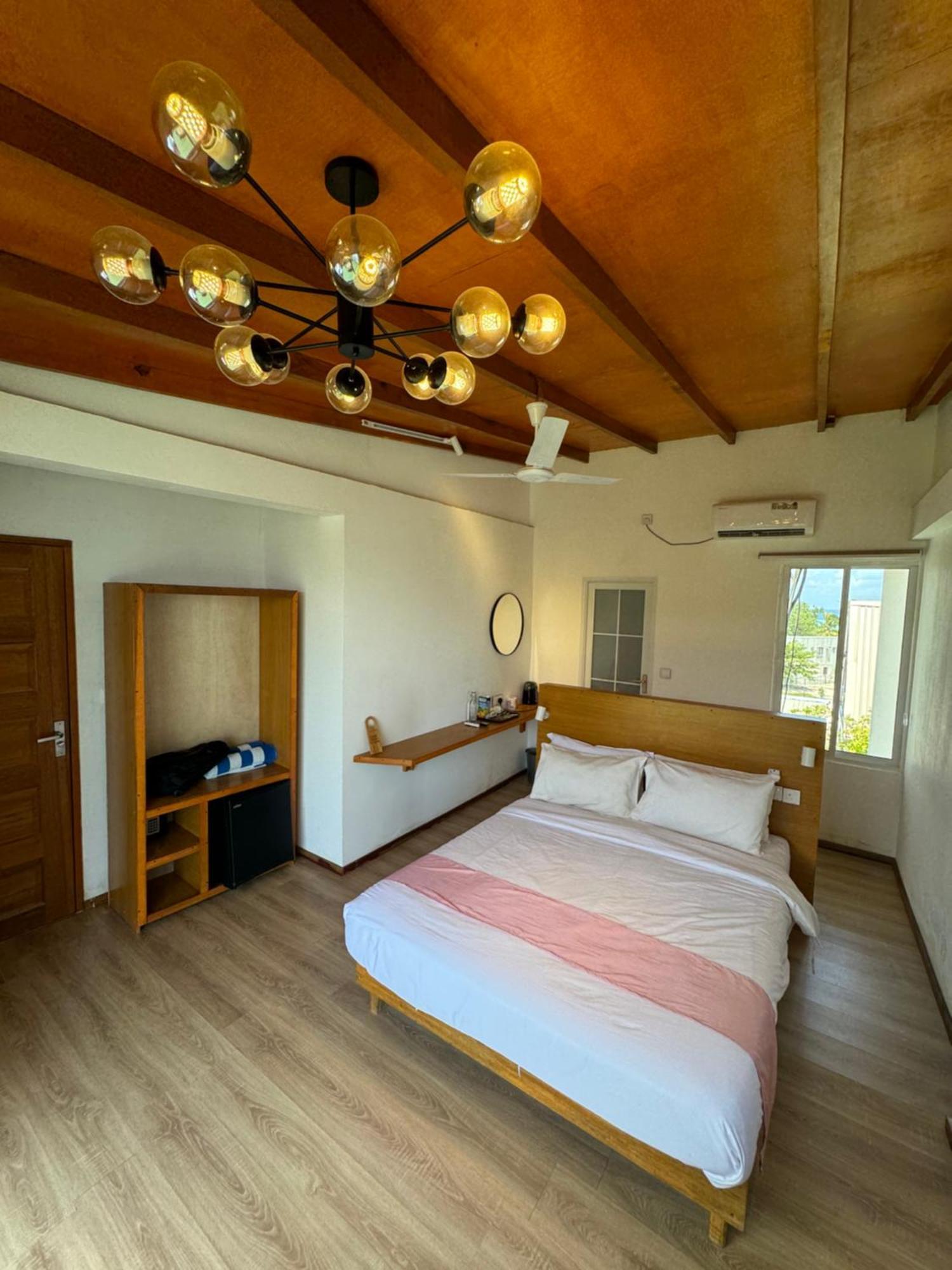 Pearlshine Retreat Maldives Hotel Gulhi Exterior foto